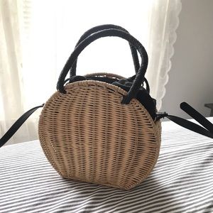 LIKE NEW SUMMER MUST HAVE: BASKET BAG